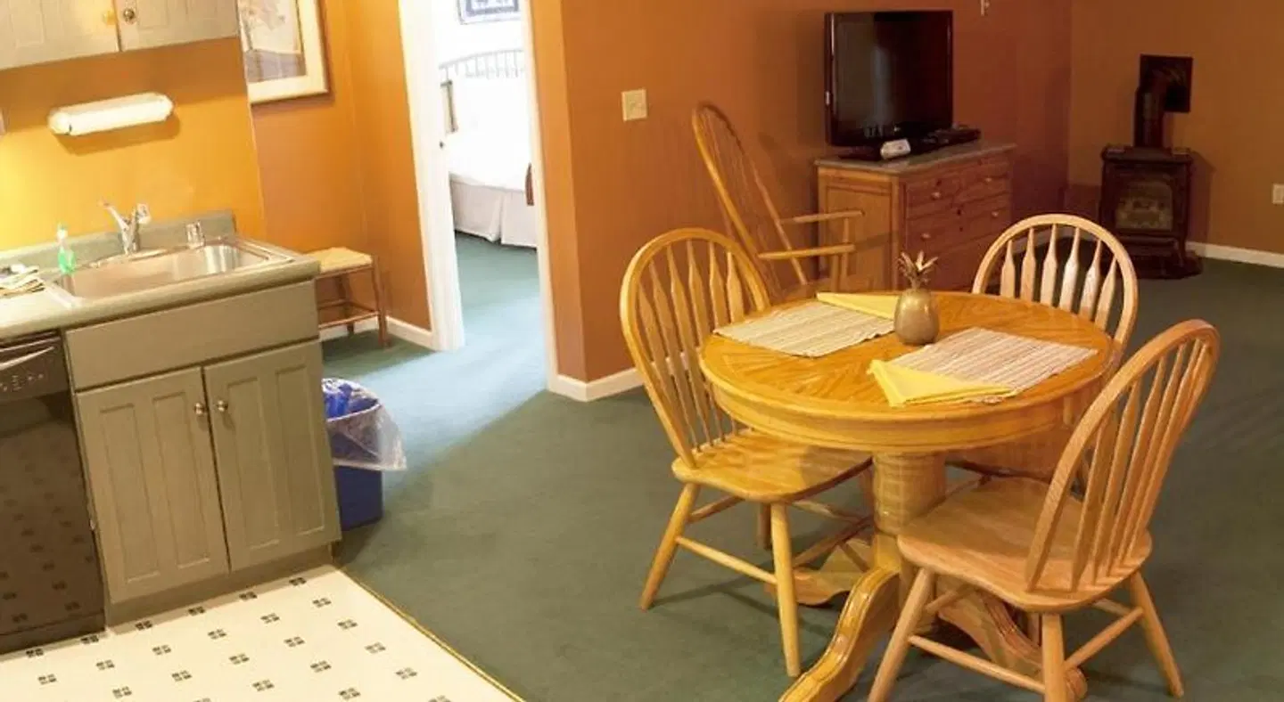 The Essex, Vermont's Culinary Resort and Spa Bar