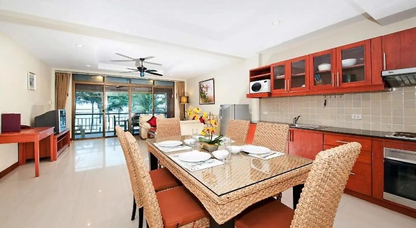 Kamala Beachfront Apartment ROOM_EXAMPLE