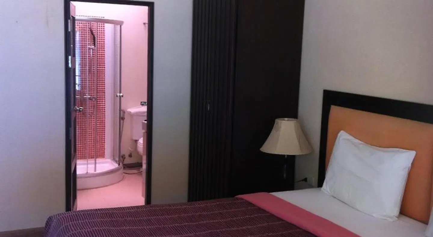 Kamala Beachfront Apartment ROOM_EXAMPLE