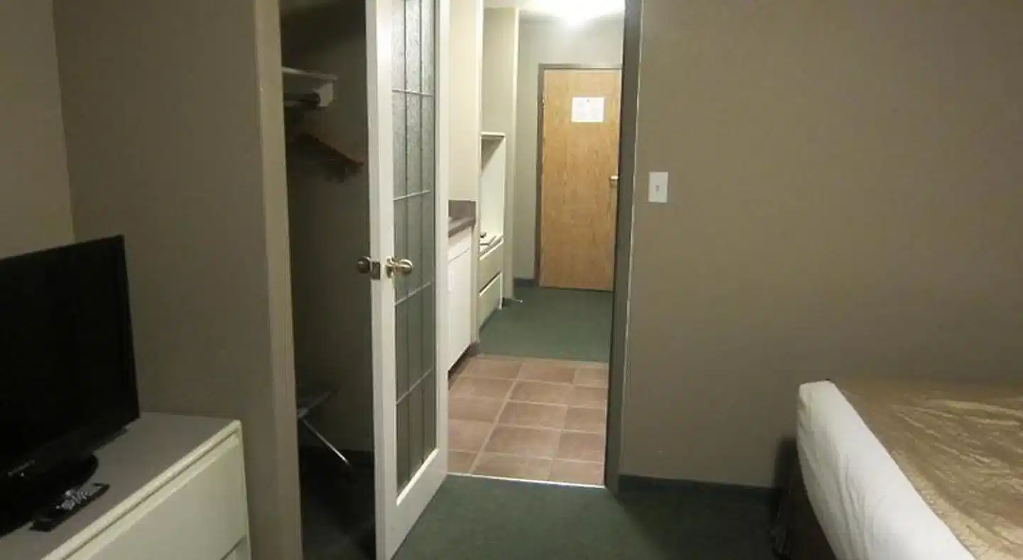 Super 8 by Wyndham Revelstoke BC Badezimmer