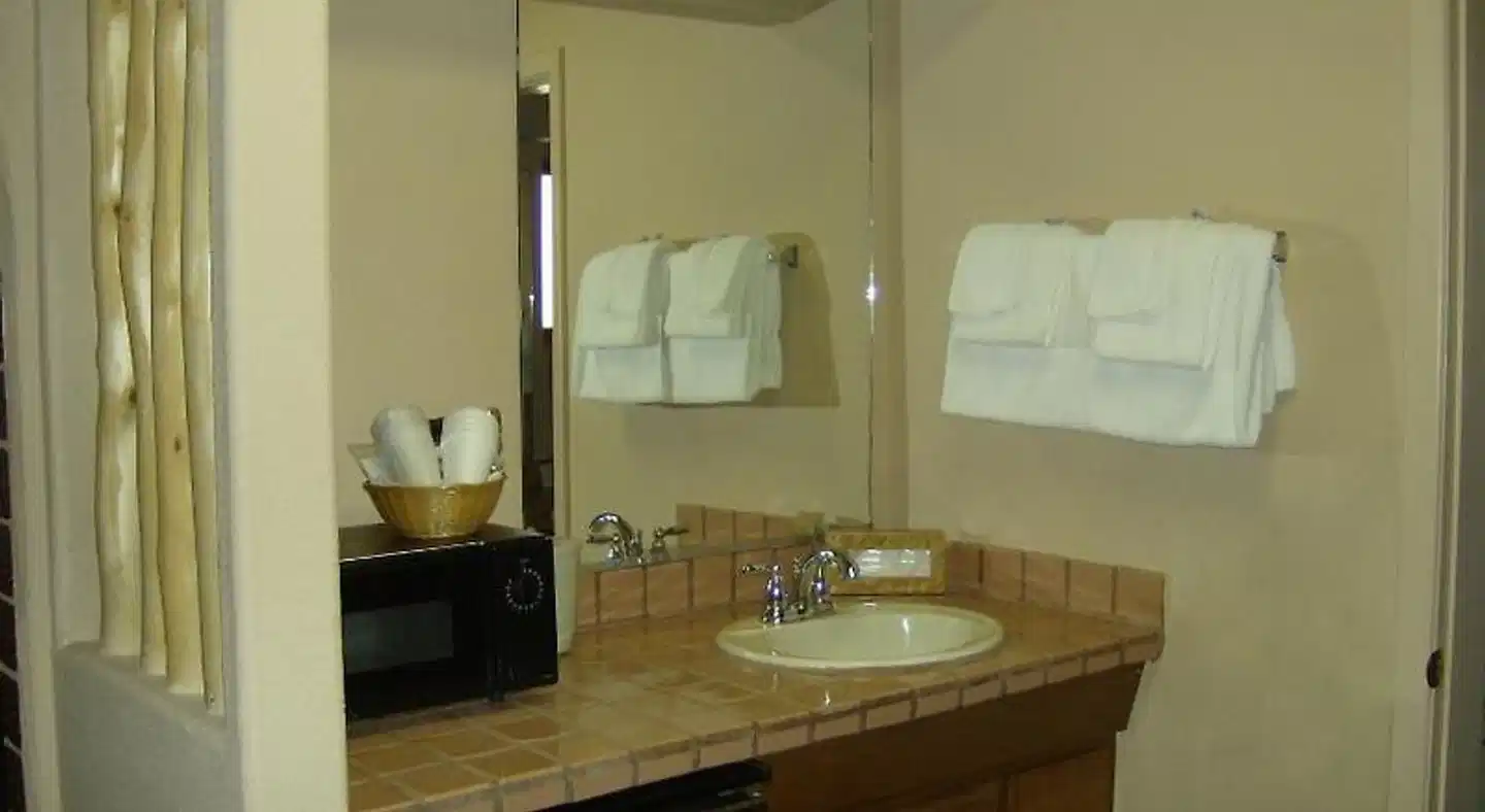 Sagebrush Inn & Suites Badezimmer