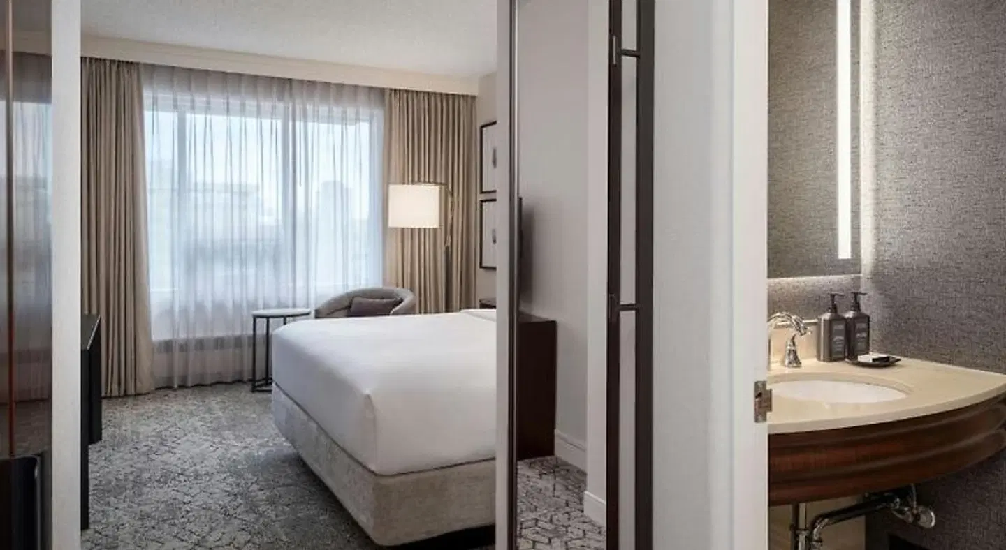 Sheraton Cavalier Saskatoon Hotel ROOM_EXAMPLE
