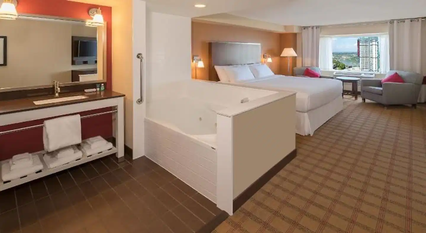 WYNDHAM FALLSVIEW HOTEL Wohnbeispiel