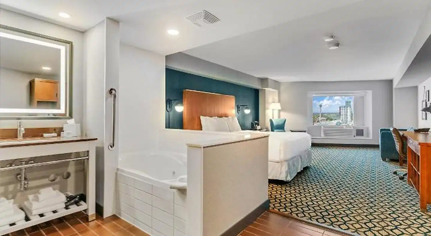 WYNDHAM FALLSVIEW HOTEL Wohnbeispiel