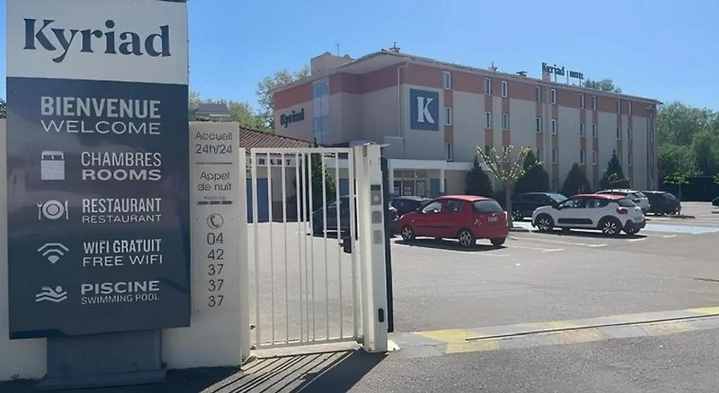 Kyriad Aix Les Milles - Plan de Campagne EXTERIOR