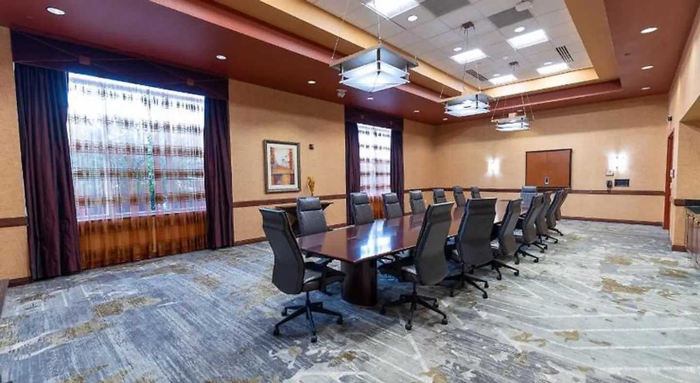 Embassy S. b.H. Northwest Arkansas - Hotel, Spa & Convention Ctr LOUNGE_LOBBY