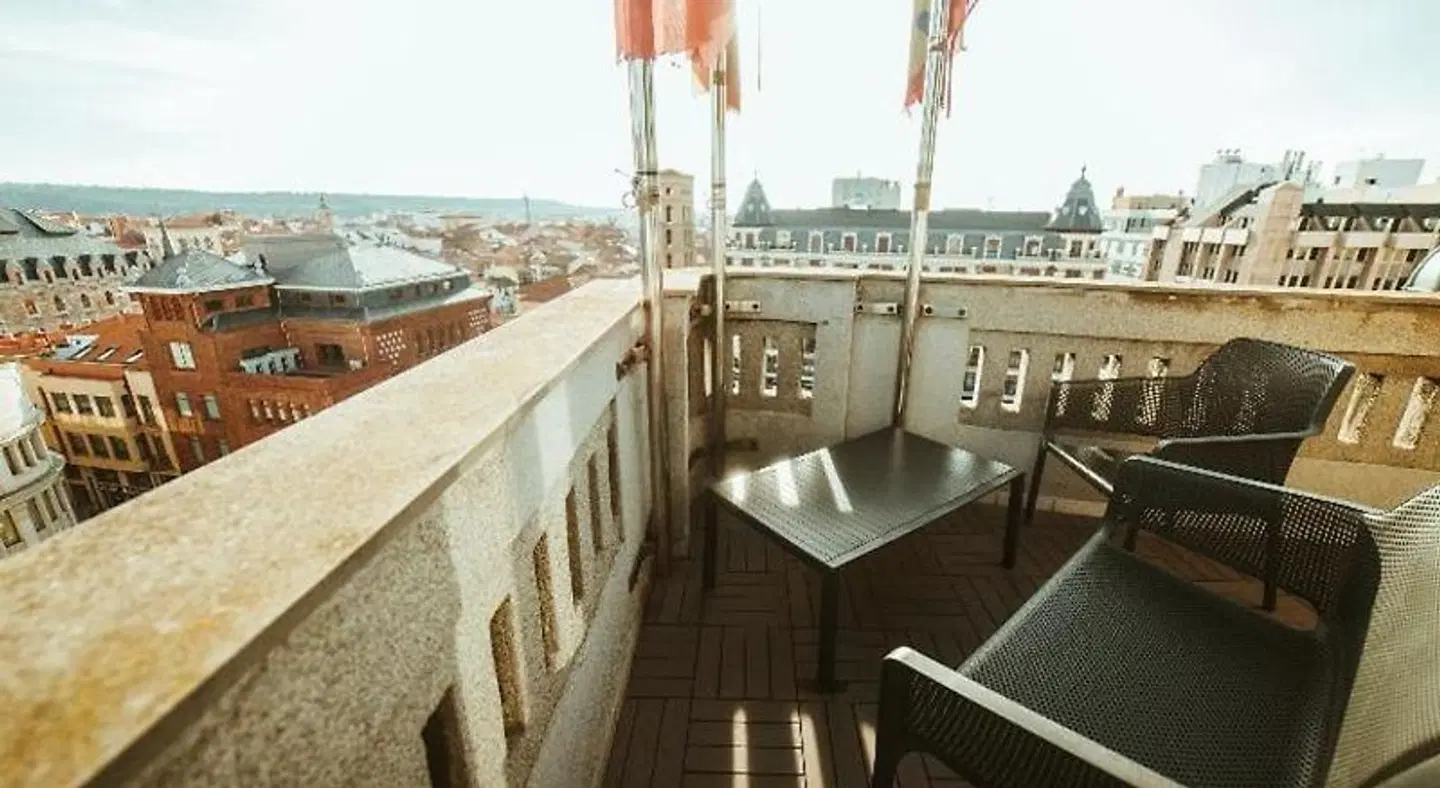 Occidental León Alfonso V Terrasse
