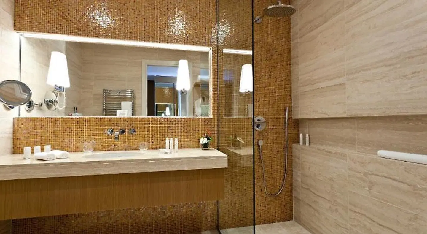Hostellerie La Farandole Badezimmer