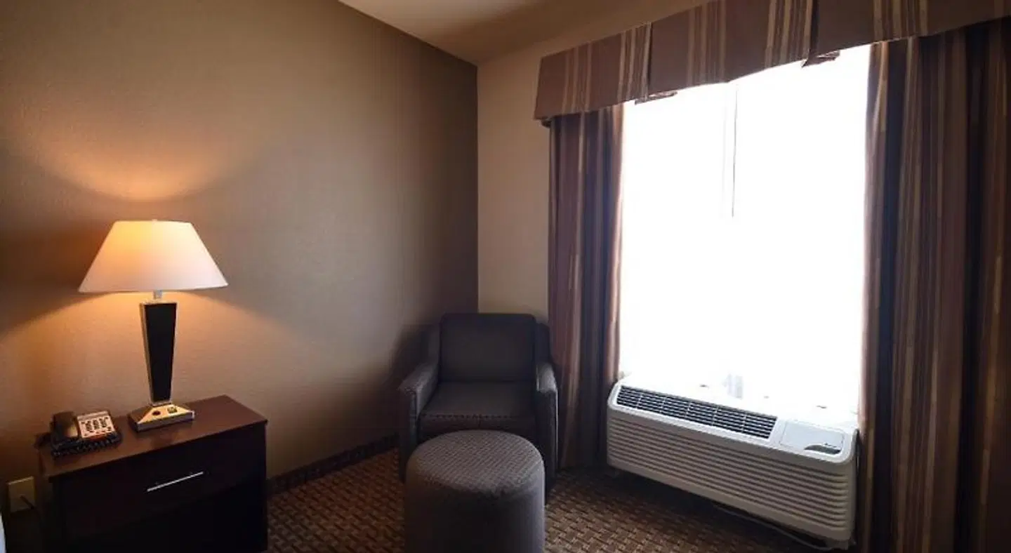 Holiday Inn Express & Suites Del Rio by IHG ROOM_EXAMPLE