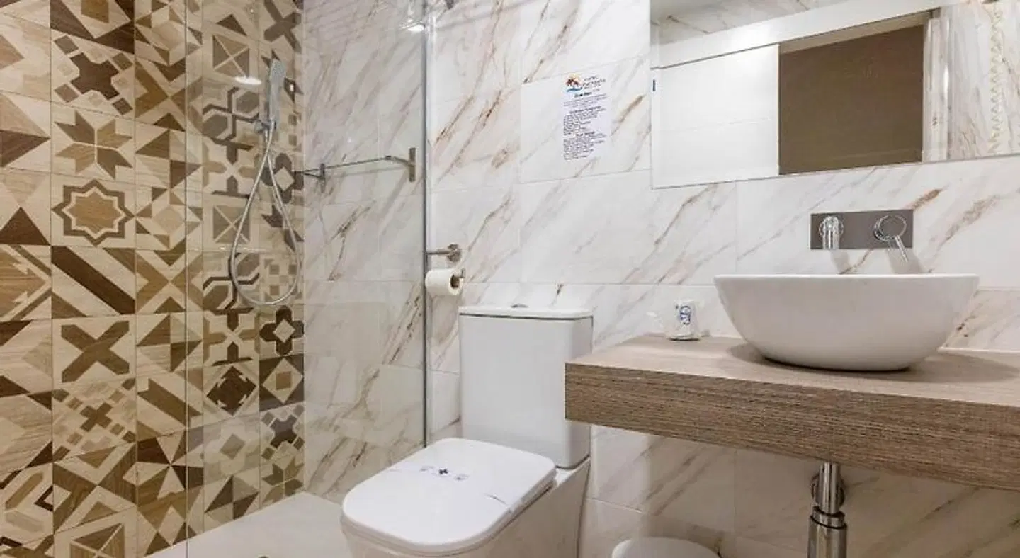 Copacabana Tarifa Beach Badezimmer