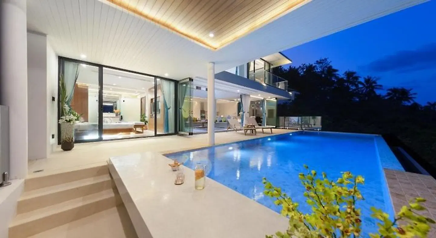 Villa The Wave 2 Residence Hallenbad