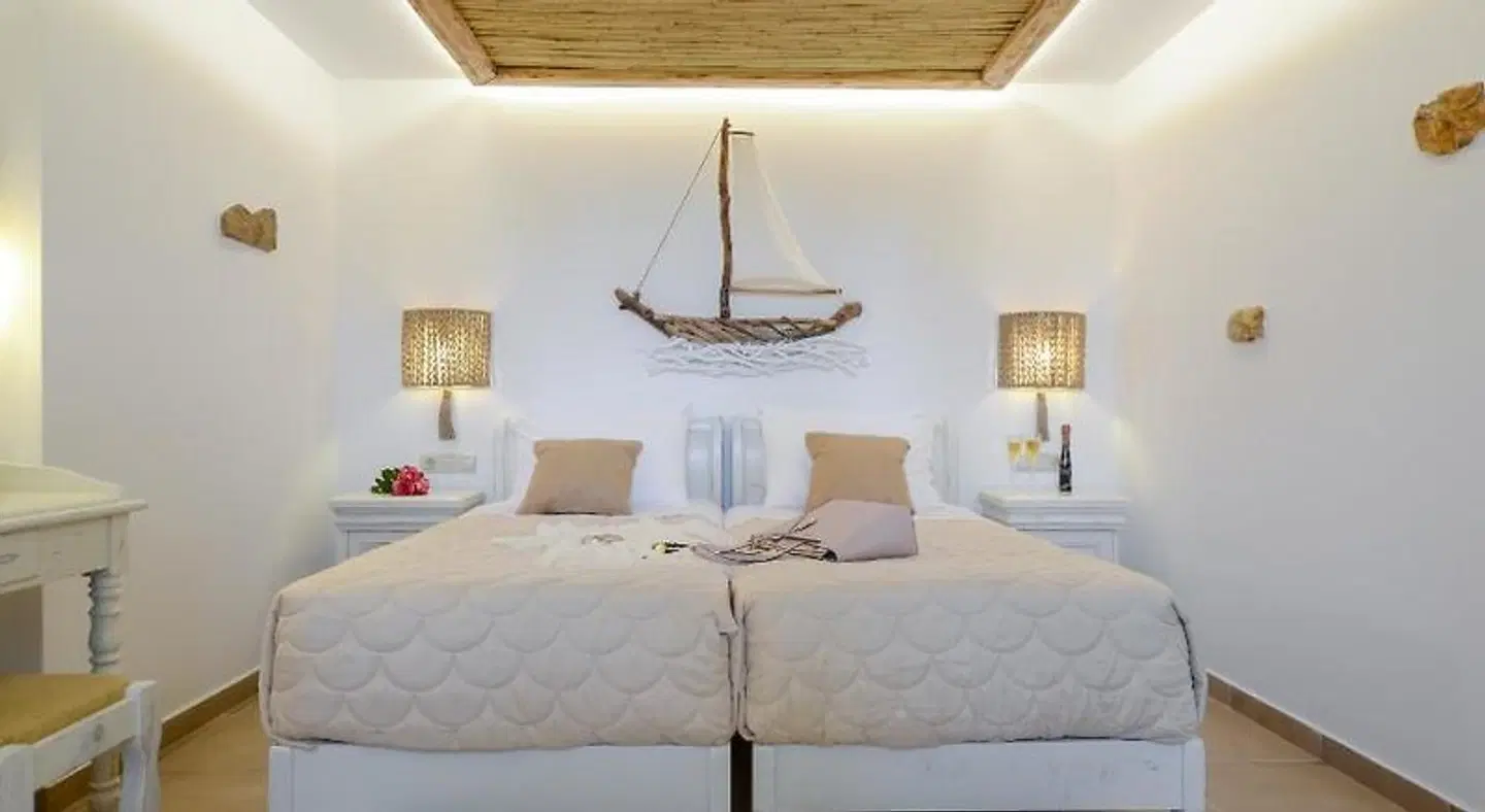 Glaronissi Beach ROOM_EXAMPLE