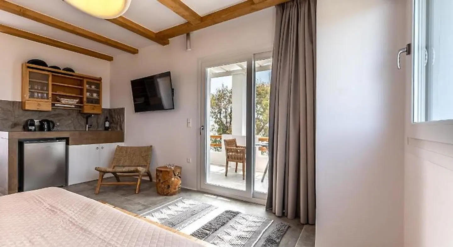 Glaronissi Beach ROOM_EXAMPLE