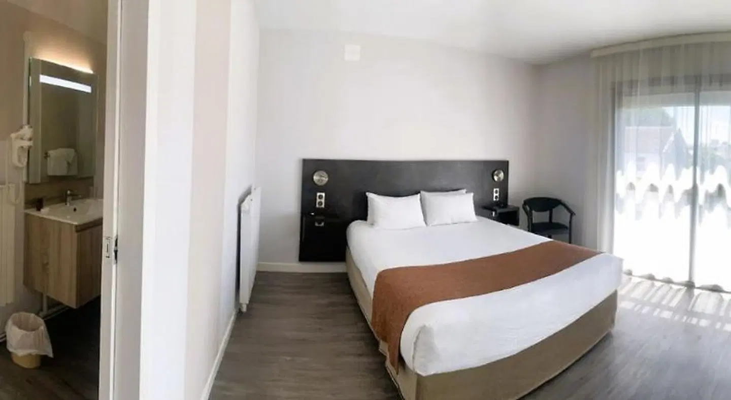 Grand Hotel ROOM_EXAMPLE