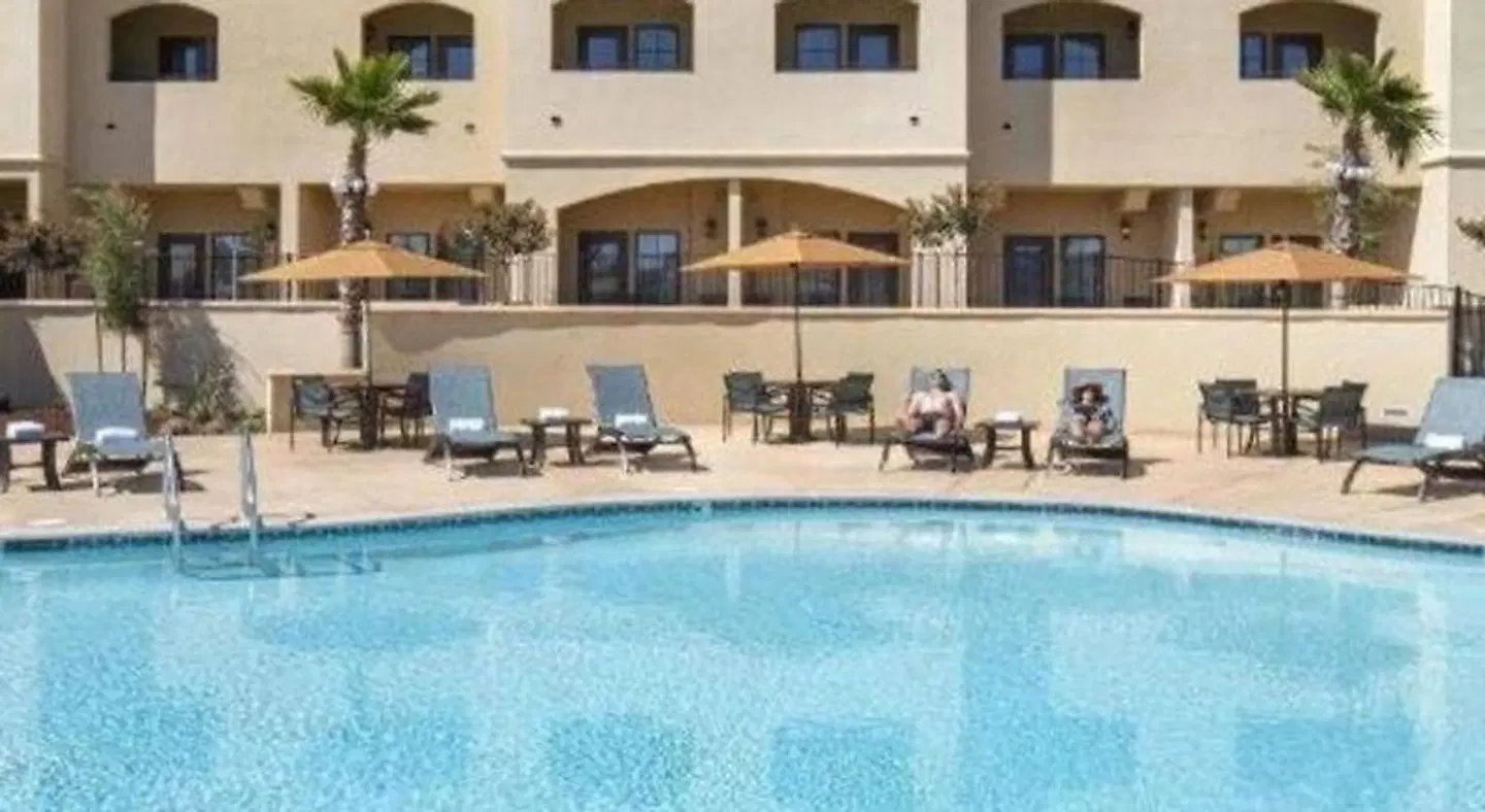 The Murieta Inn & Spa OUTDOOR_POOL