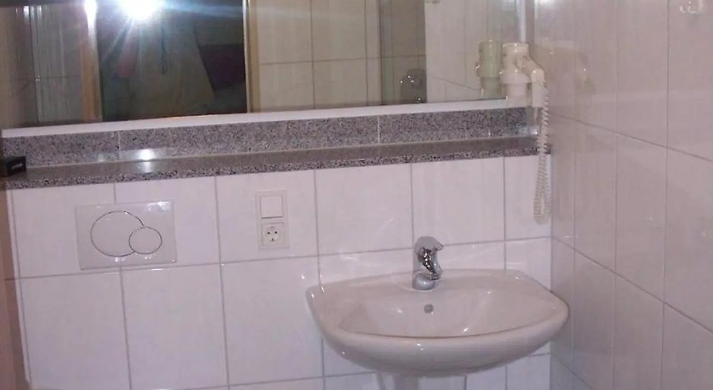 Stadtwaldhotel Badezimmer
