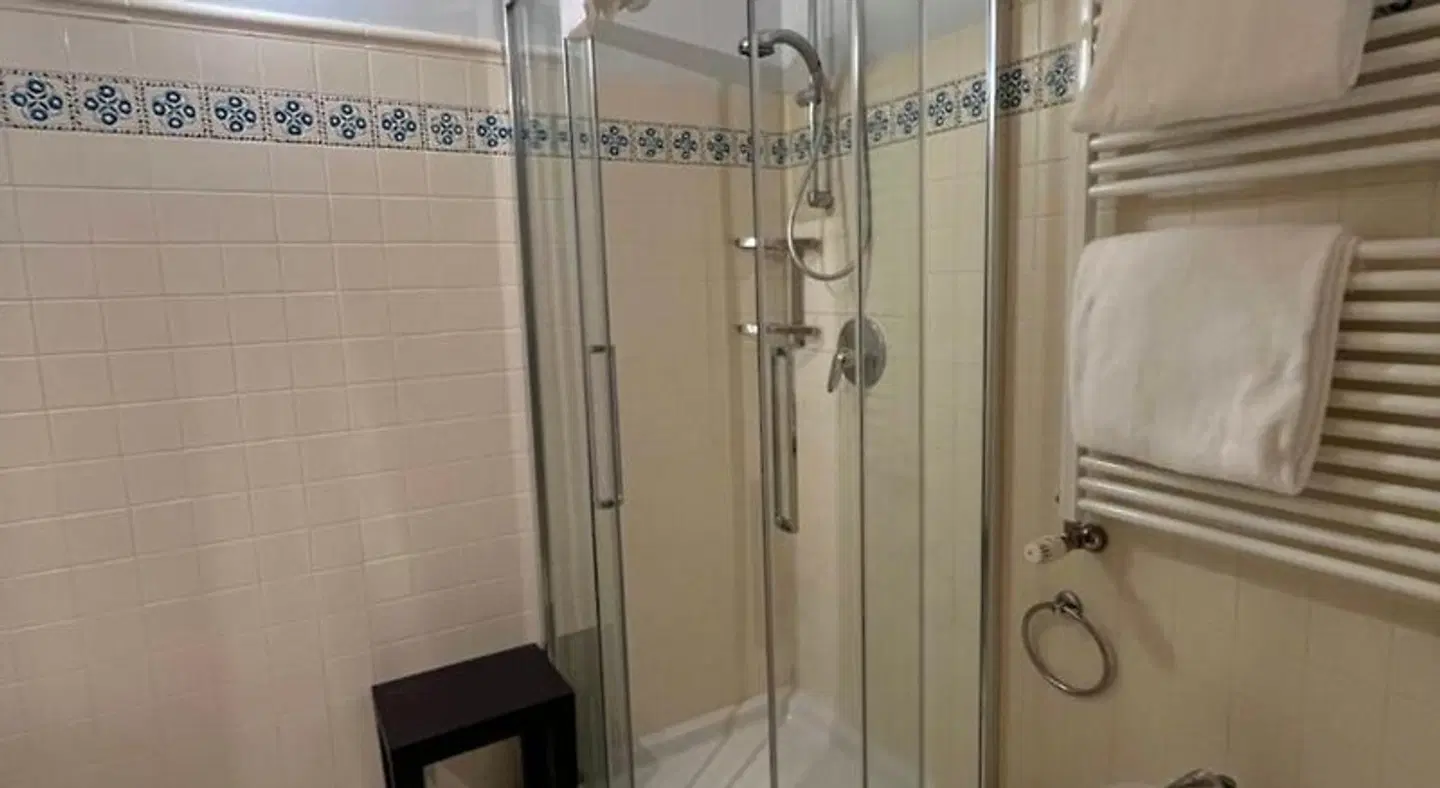 Romantik Hotel Relais Mirabella Iseo Badezimmer