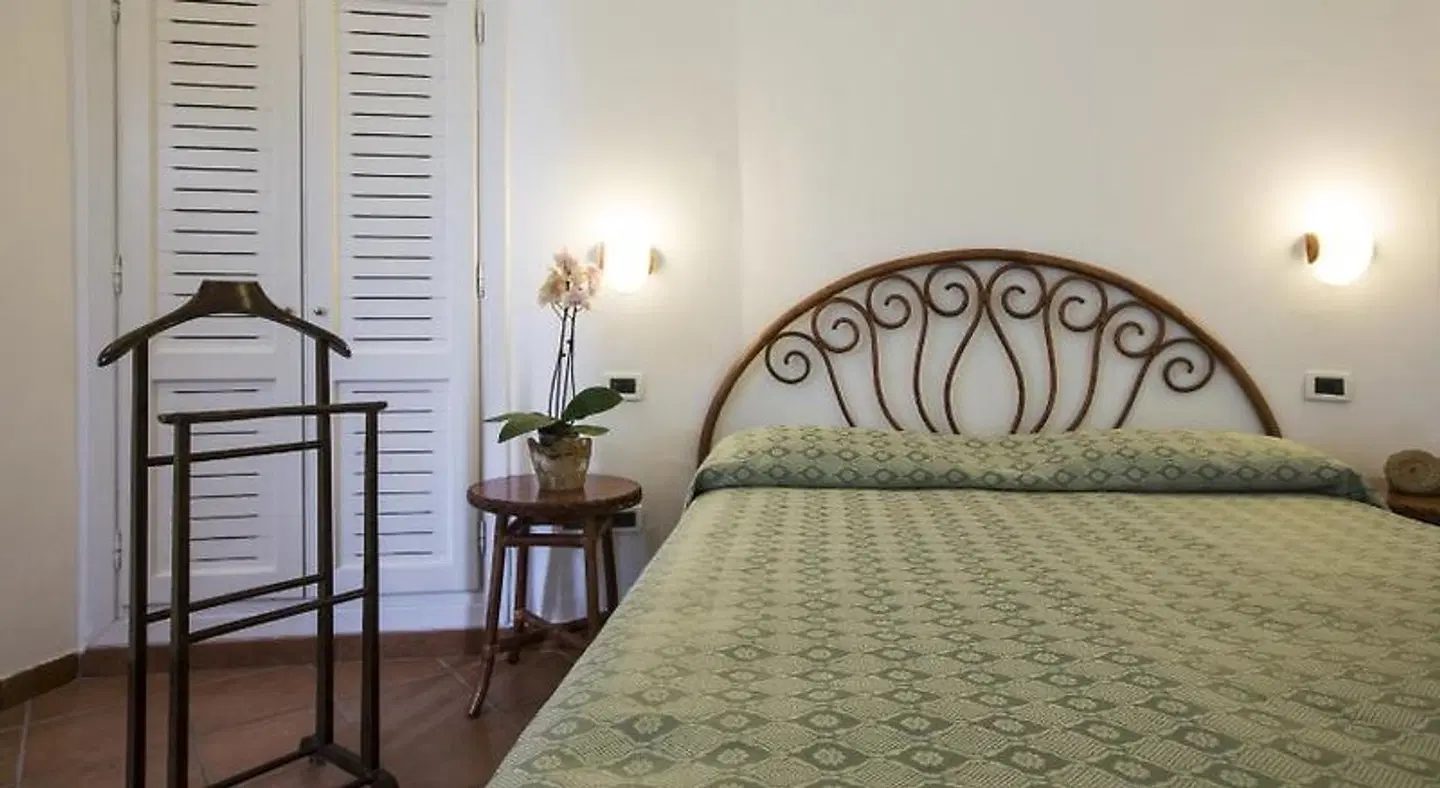 Umberto A Mare ROOM_EXAMPLE