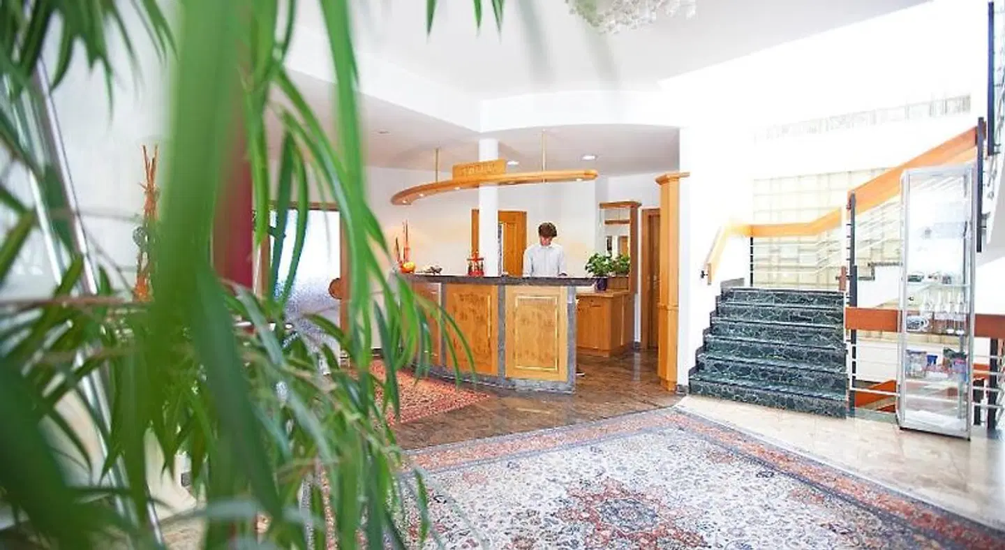 Rieth LOUNGE_LOBBY