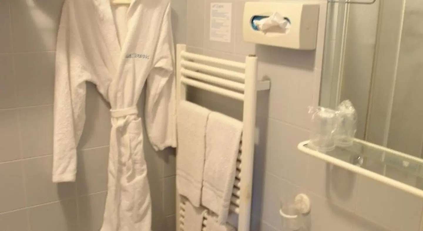 Hotel Touring Badezimmer