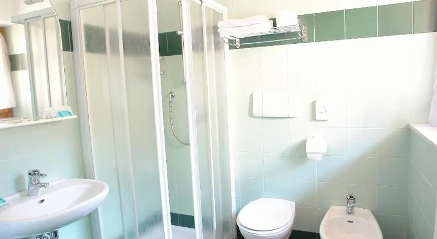 Hotel Touring Badezimmer