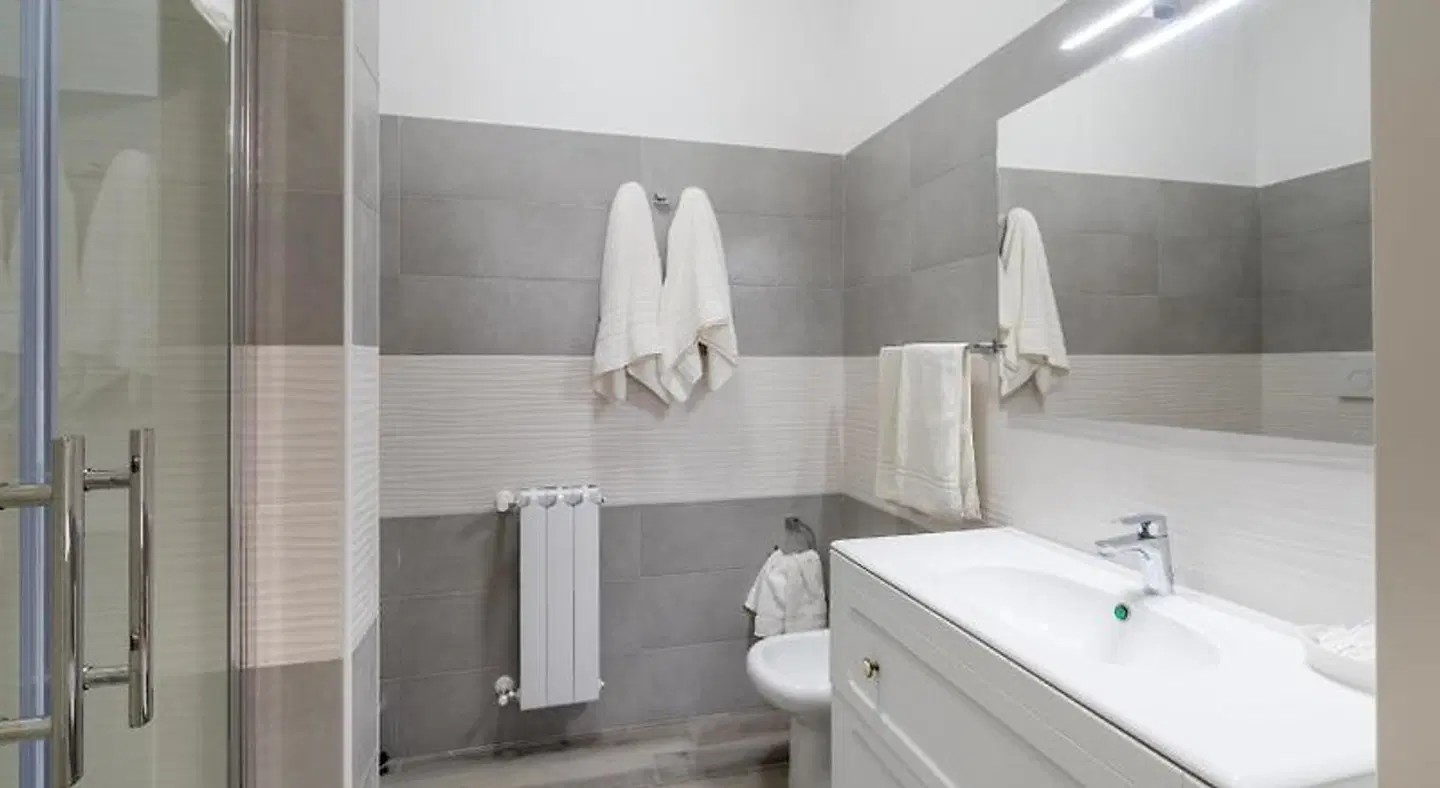 B&B Di Charme Alhambra Badezimmer
