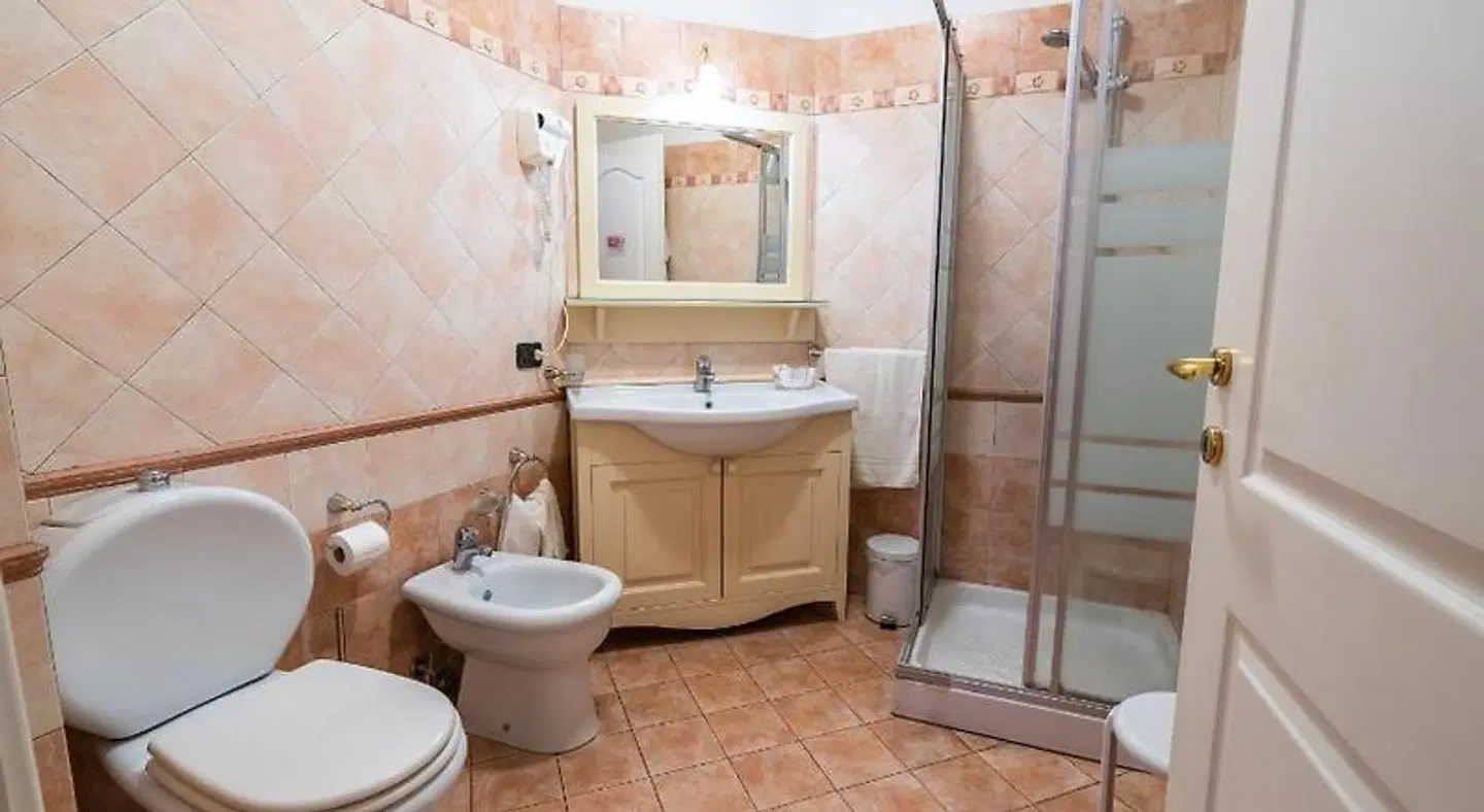 B&B Di Charme Alhambra Badezimmer