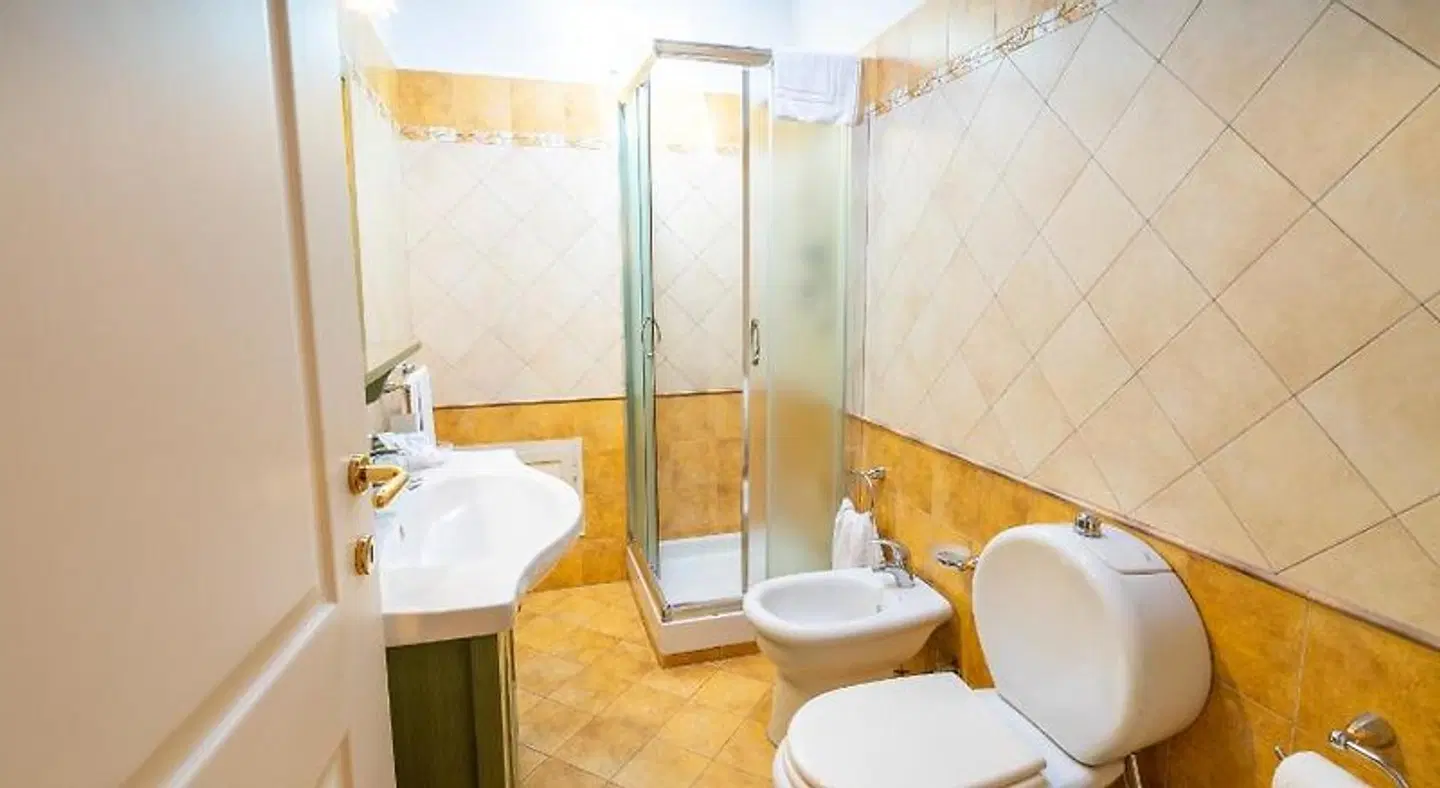 B&B Di Charme Alhambra Badezimmer