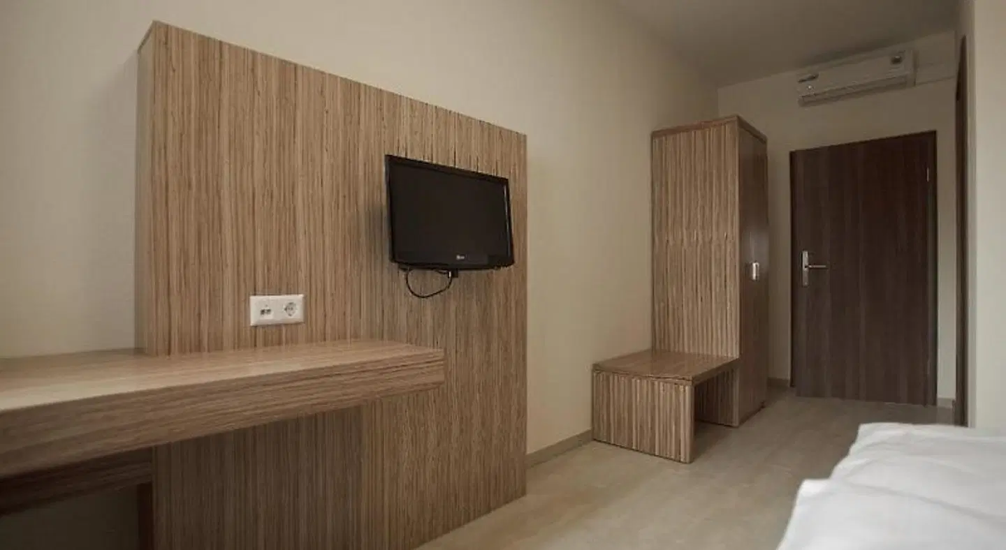Maxis ROOM_EXAMPLE