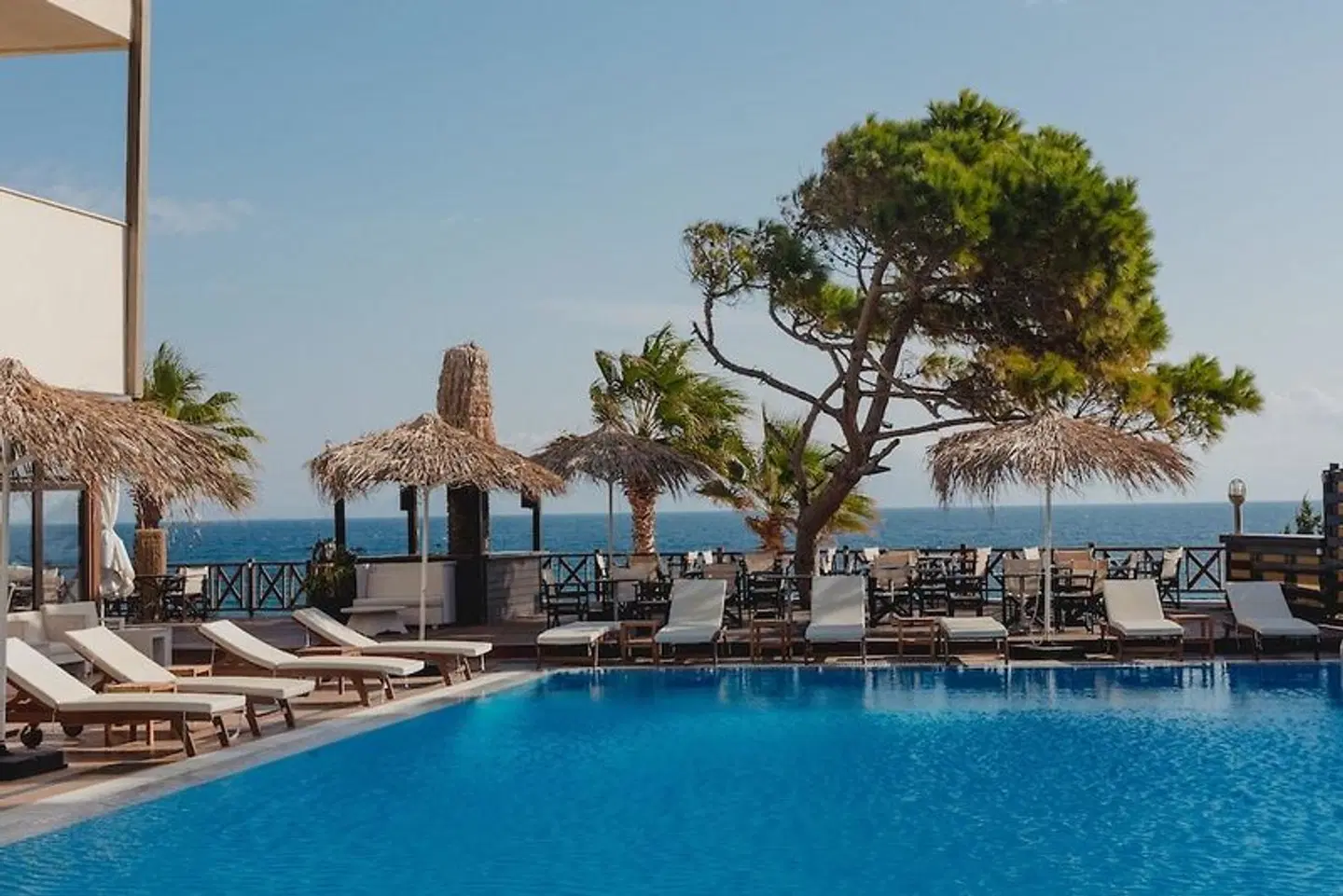 Mati Hotel OUTDOOR_POOL