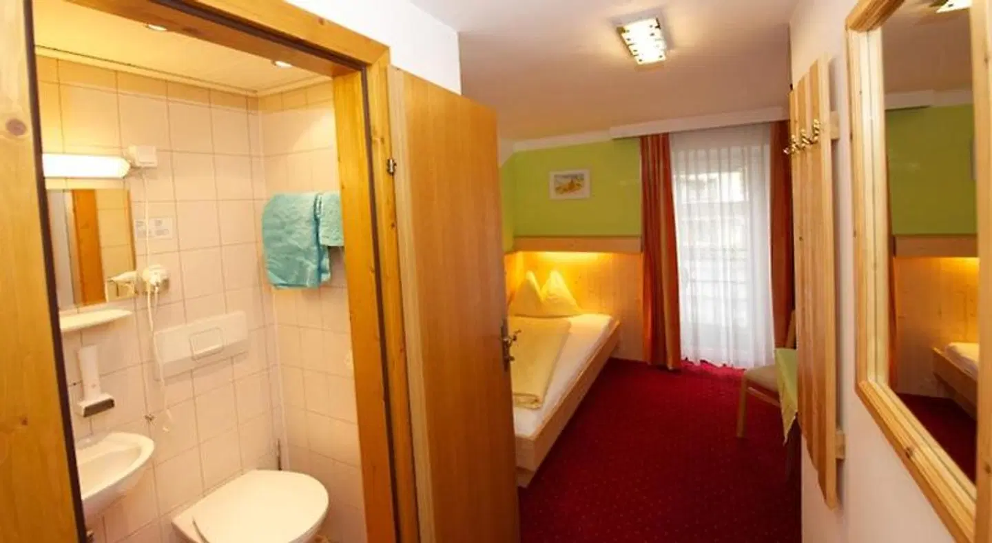 Pension Alpenrose Badezimmer
