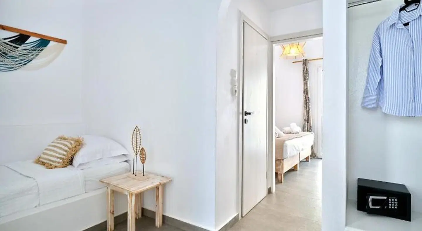 Mersina ROOM_EXAMPLE