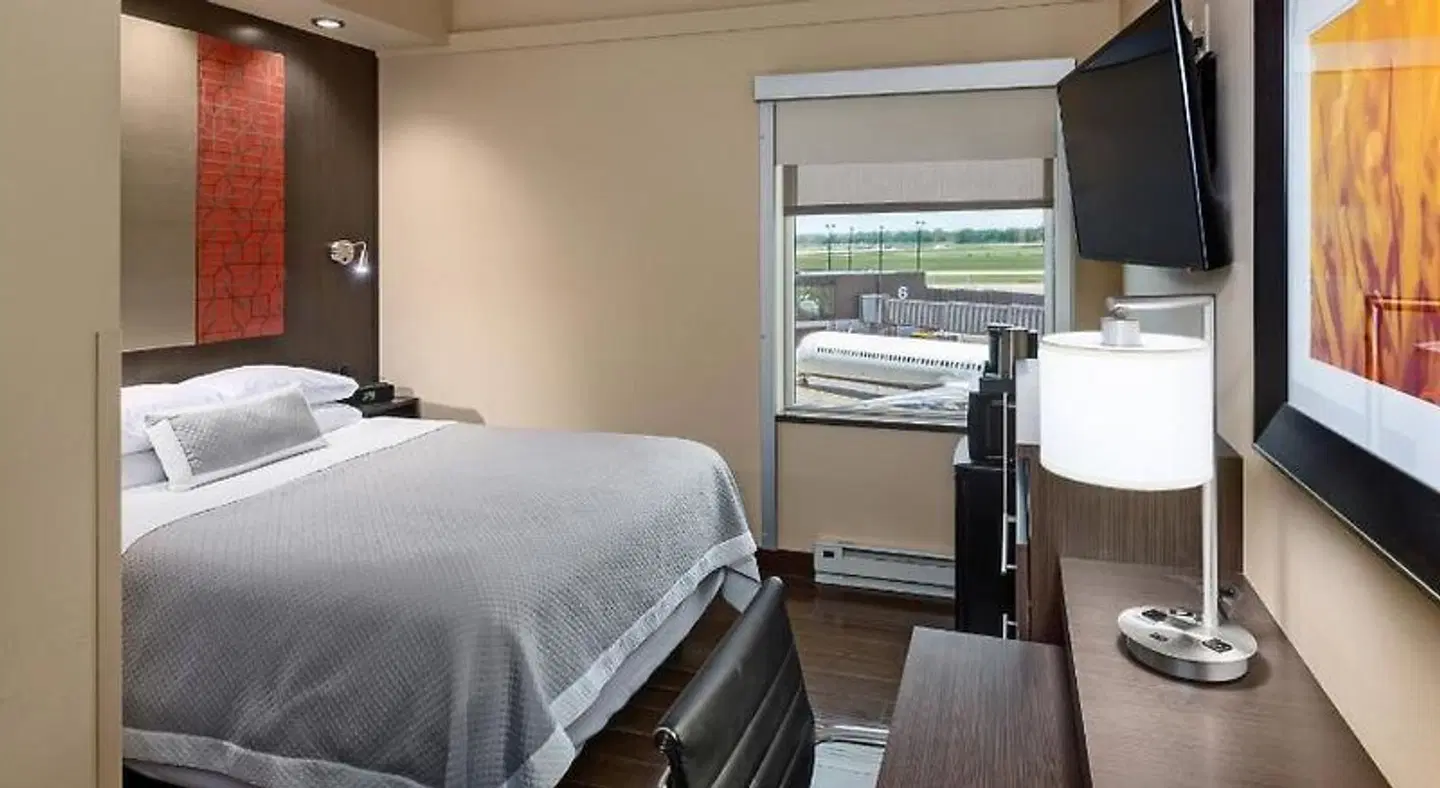 AeroStay ROOM_EXAMPLE