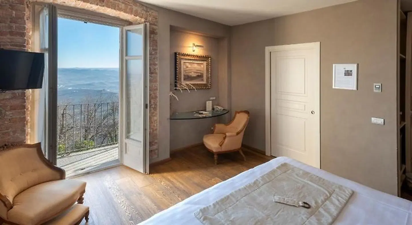 Rocche Costamagna Art Suites Badezimmer