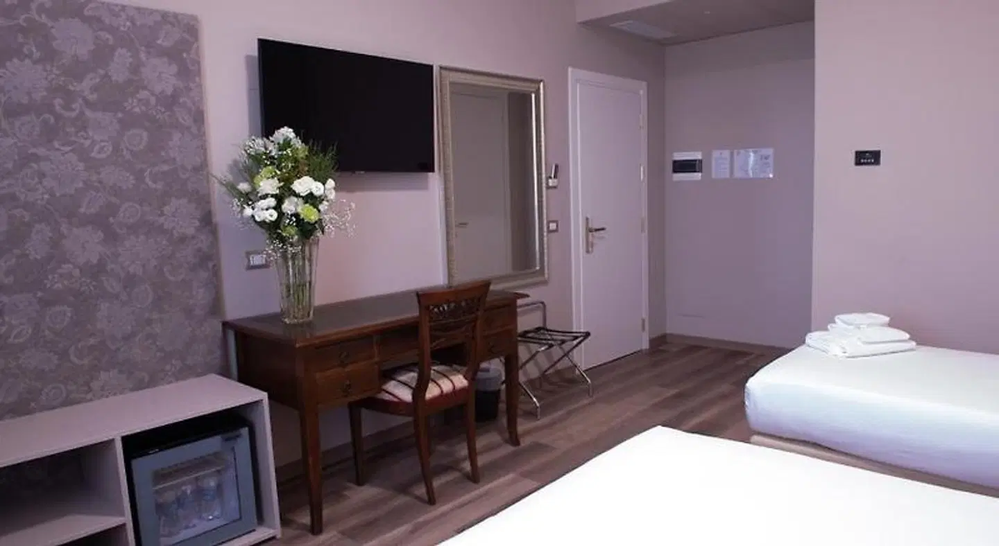 Della Rosa ROOM_EXAMPLE