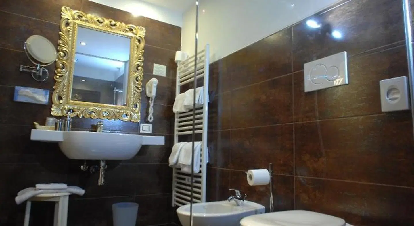 Cimon Dolomites Hotel Badezimmer