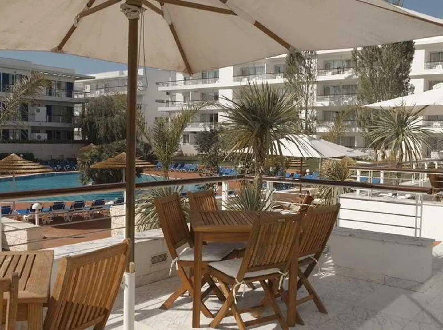 Marina Club Lagos Resort Restaurant