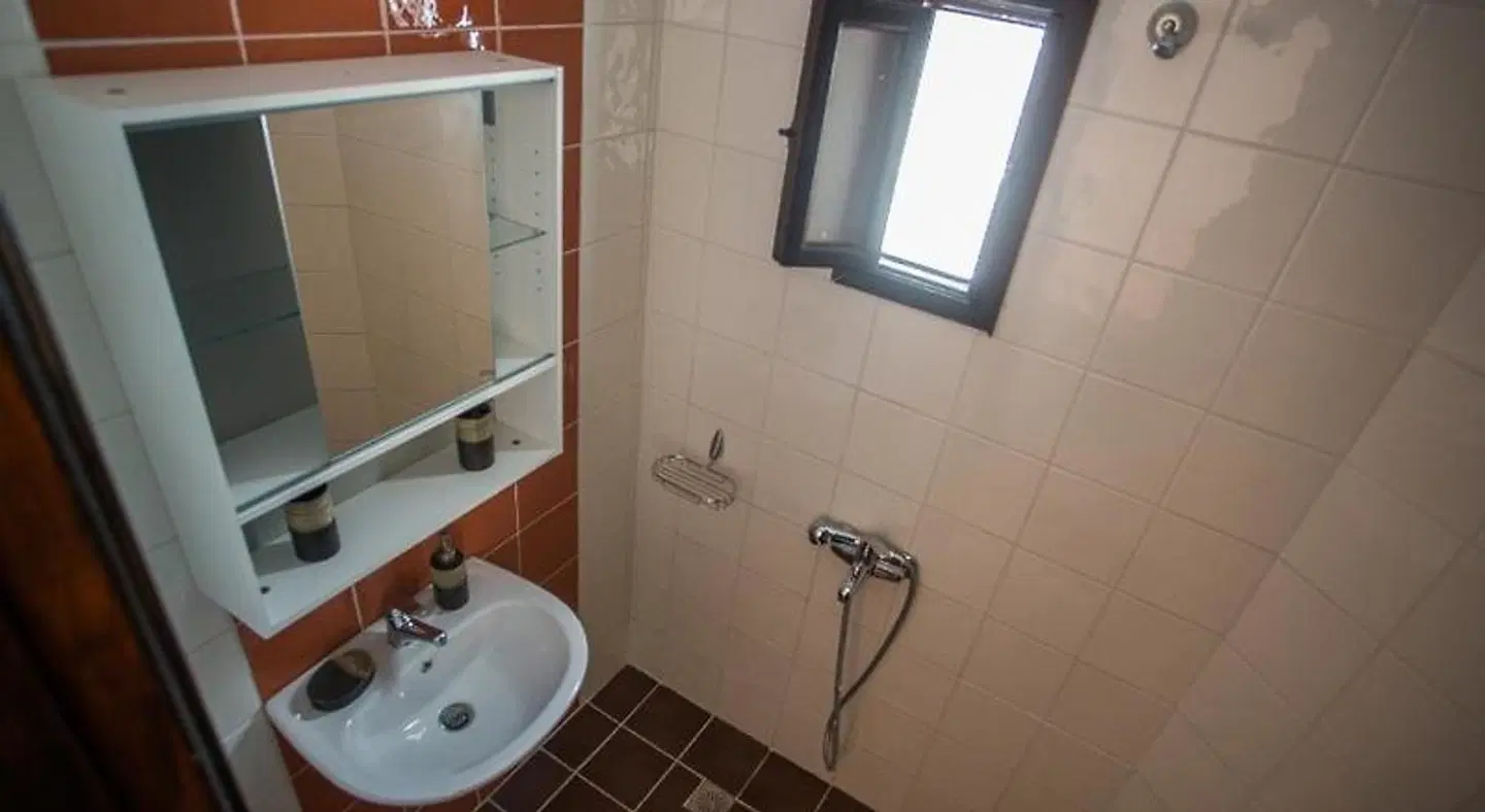 Little Lindos Studios Badezimmer