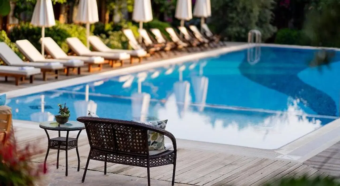 Luna Begonvil Tas Evler Hallenbad