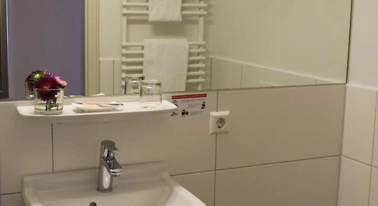 Goldener Adler Badezimmer