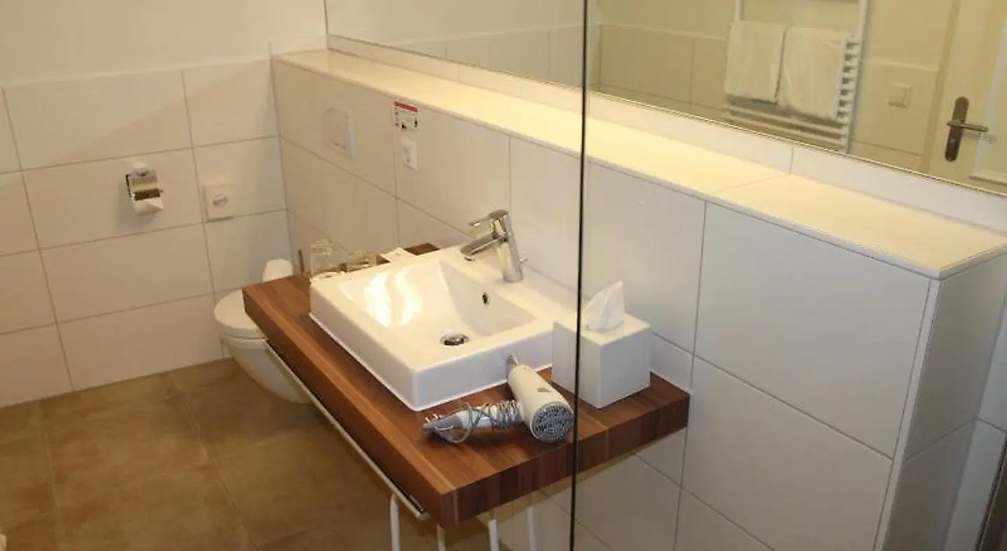 Goldener Adler Badezimmer
