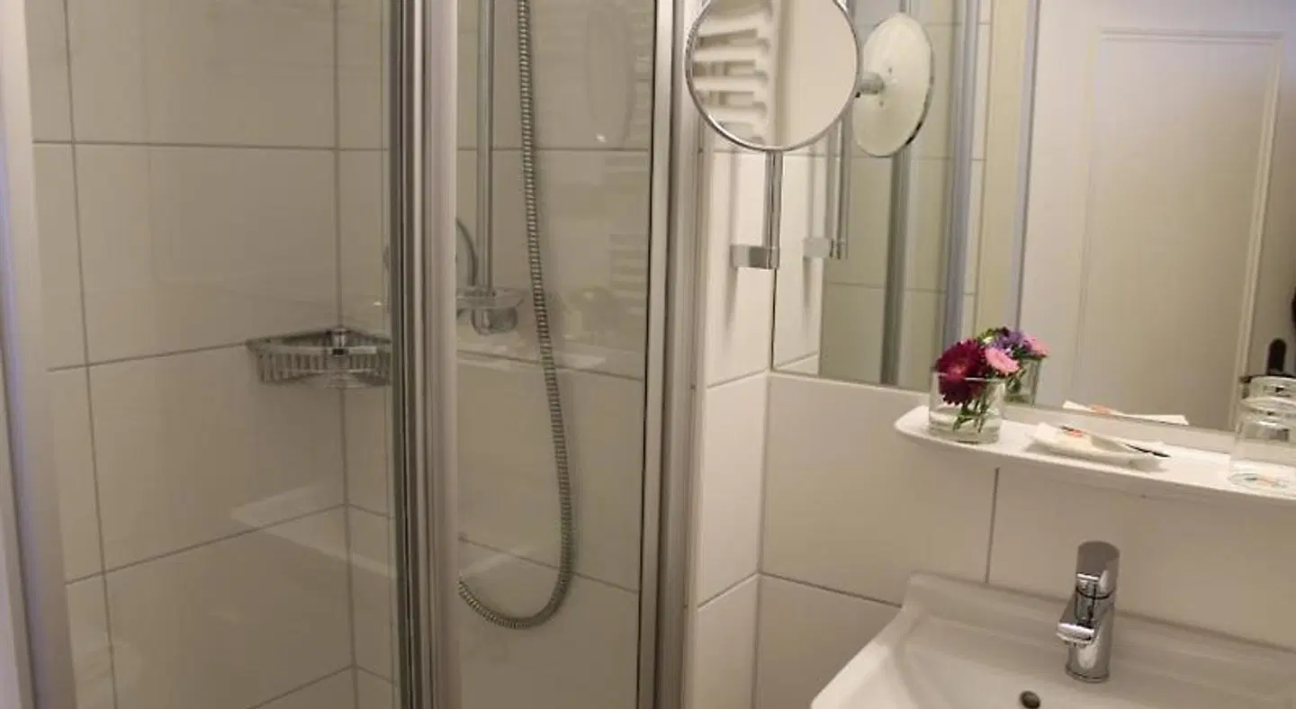 Goldener Adler Badezimmer