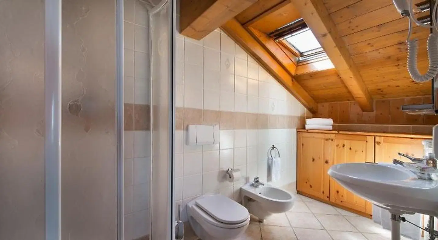 Hotel Gallo Cedrone Badezimmer