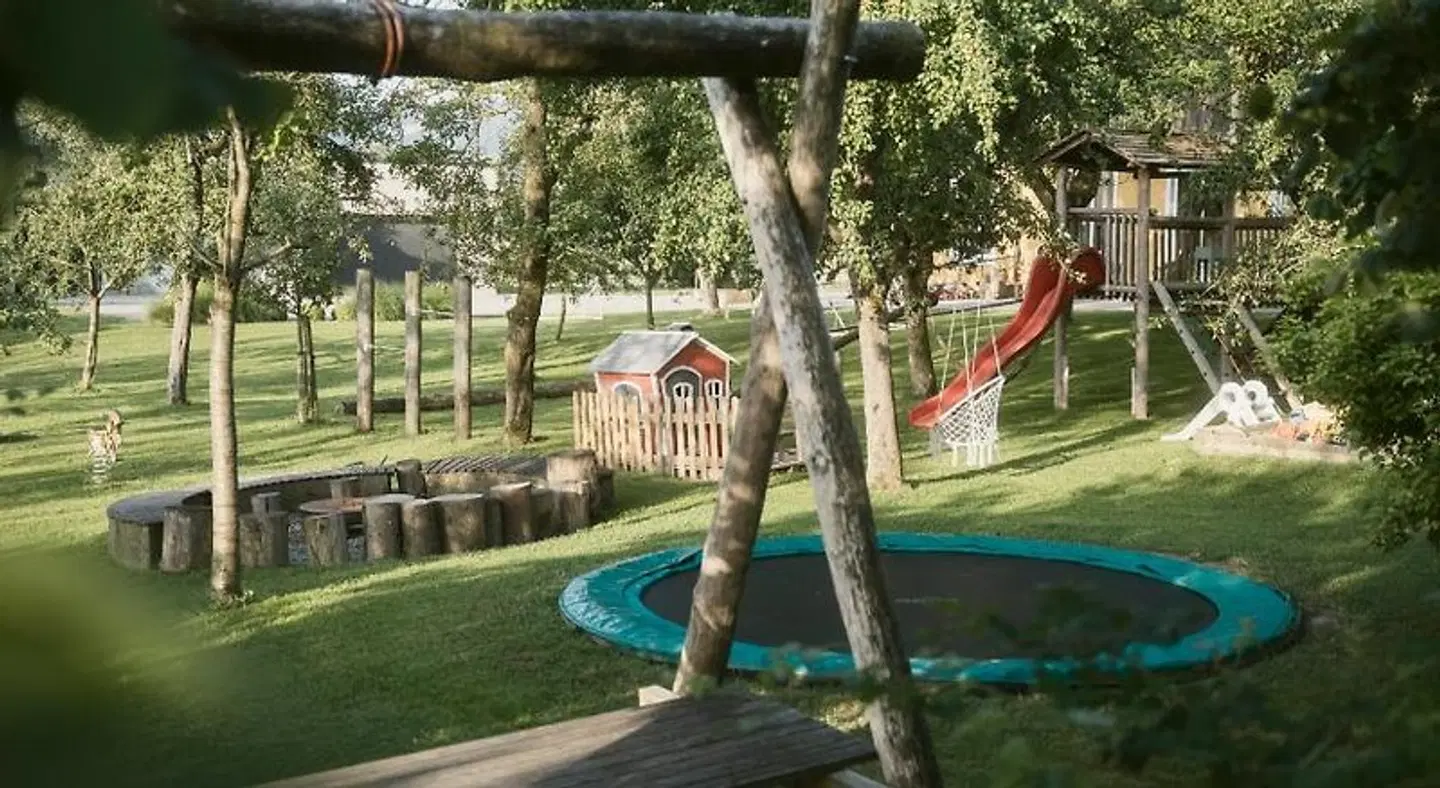 Öler OUTDOOR_POOL