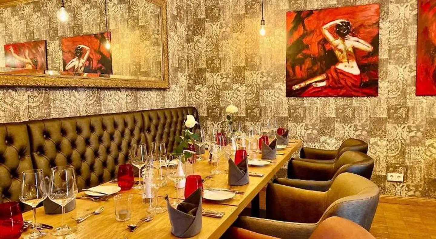 MOMENTS Boutique Hotel Bar