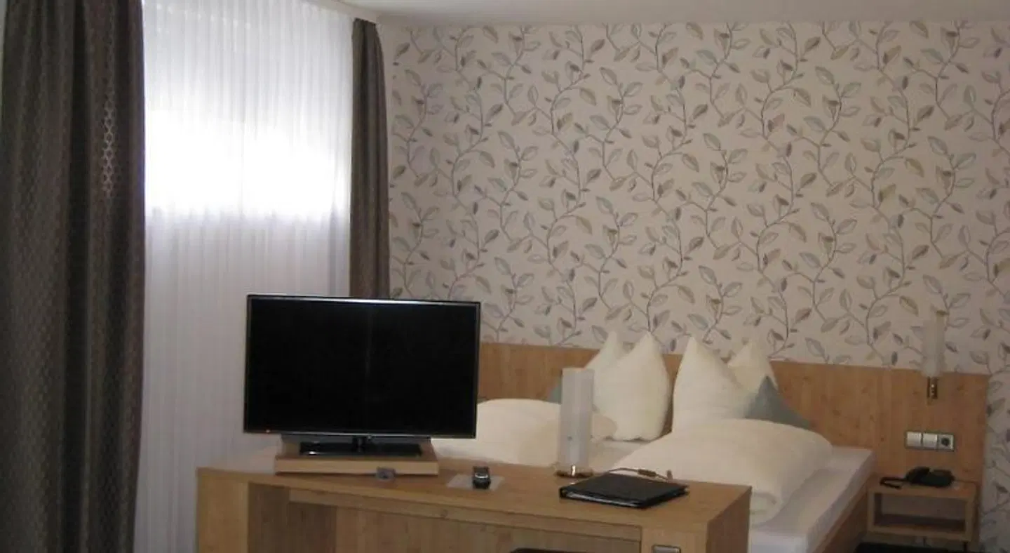 Linde ROOM_EXAMPLE