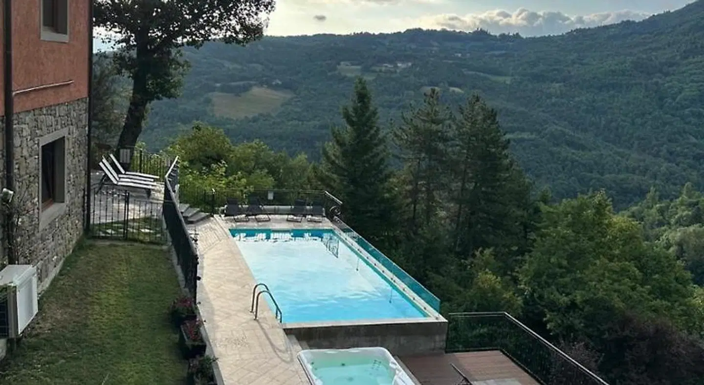 Il Fondaccio OUTDOOR_POOL