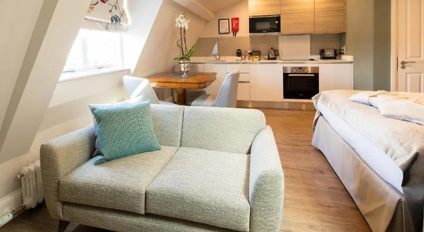Beech House ROOM_EXAMPLE