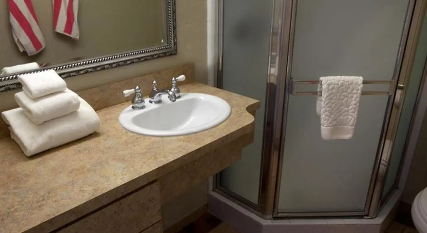 Hotel California Badezimmer