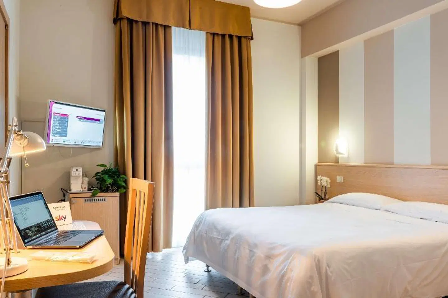 Mirandola ROOM_EXAMPLE
